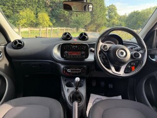 /photos/9911/25e504f7-c38b-46b0-bf63-f444561da126_i320x240.jpg