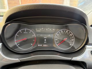 /photos/9911/52b8c60a-dac4-442f-b2d5-1721bcd18e6a_i320x240.jpg