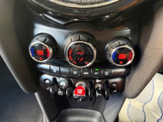 /photos/9911/56332d17-d8ca-482f-98c3-8f14574be37d_i320x240.jpg