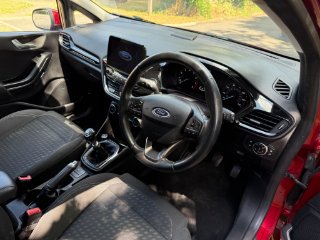 /photos/9911/90dc22ea-f416-4fd0-9d92-3bbbe2ce89d0_i320x240.jpg